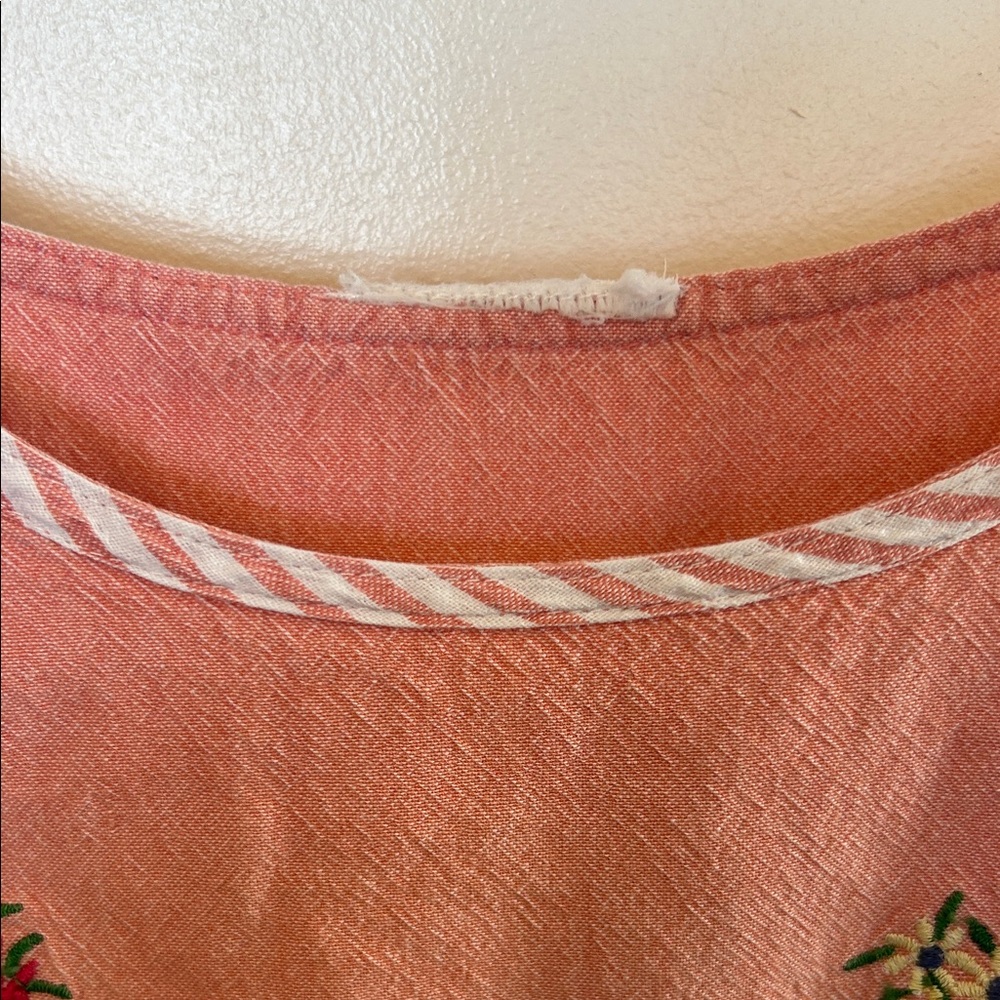 Pink Striped Dress with Floral Embroidery Vintage - Picture 3 of 4